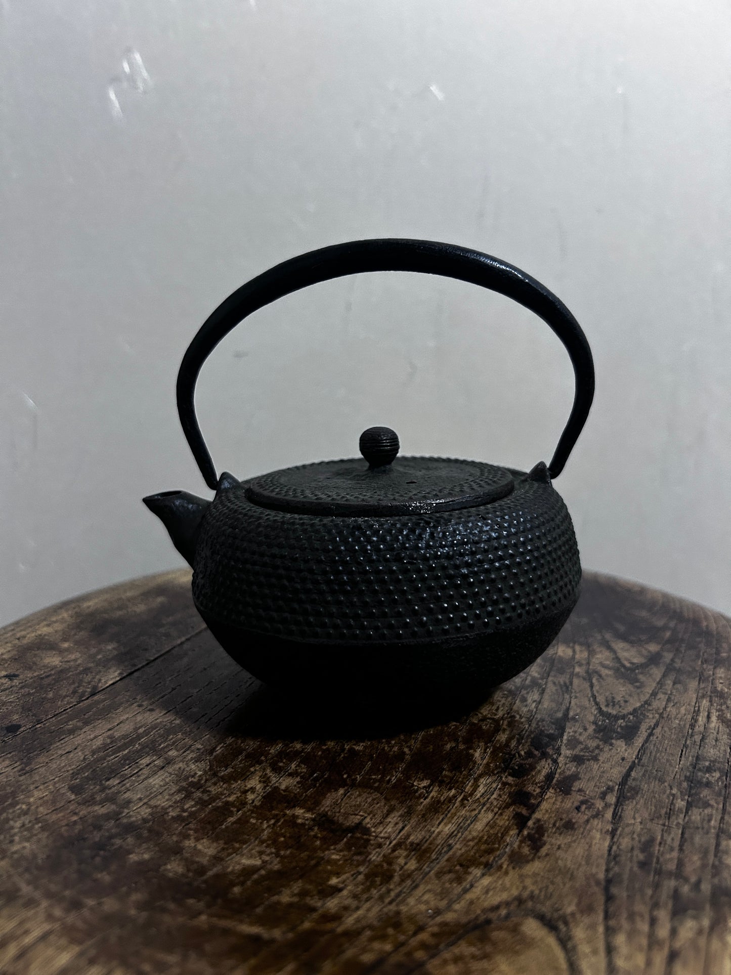 南部鉄器　菊泉堂　鉄瓶