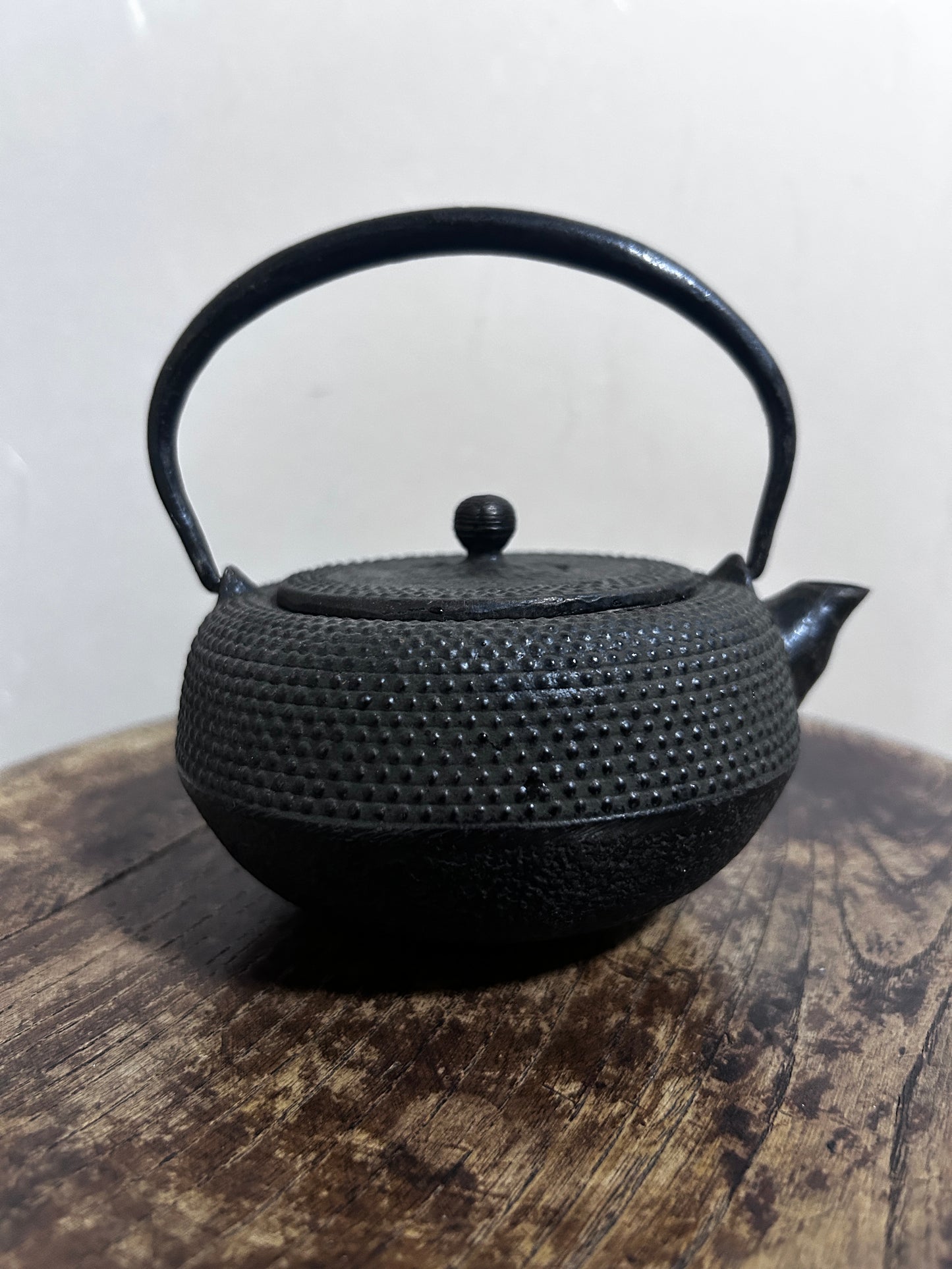 南部鉄器　菊泉堂　鉄瓶